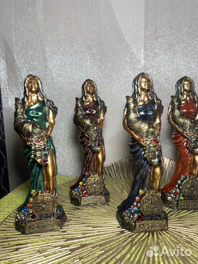 Богиня Фортуна со стразами