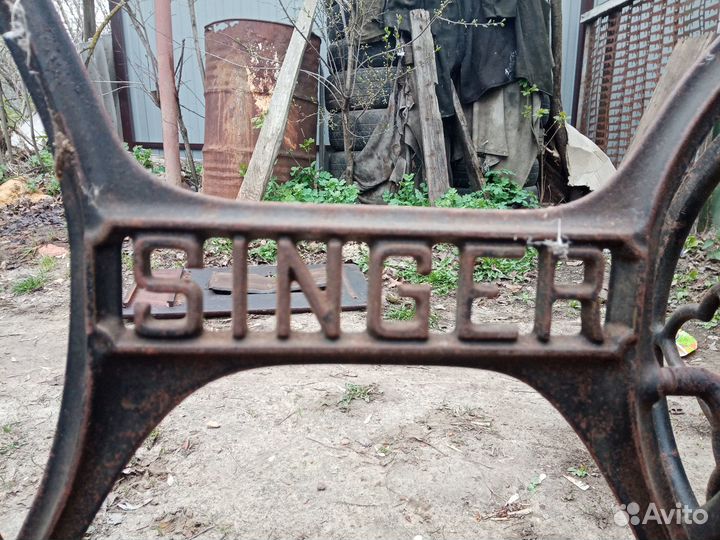 Станина от швейной машинки зингер