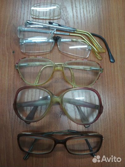 Очки +2.5 Женские