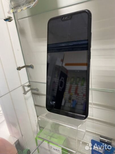 HONOR 10, 4/64 ГБ