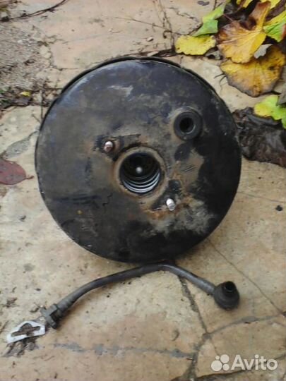 Вакуумный усилитель Рено Логан