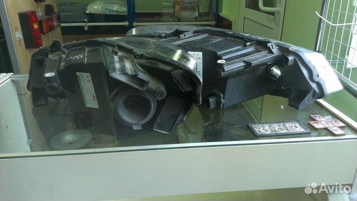 Передние фары VW Polo Sedan