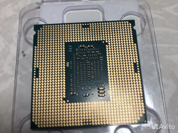 Процессор i3 8100