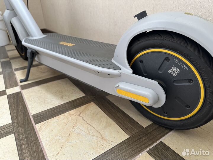 Ninebot Kickscooter max g30lp