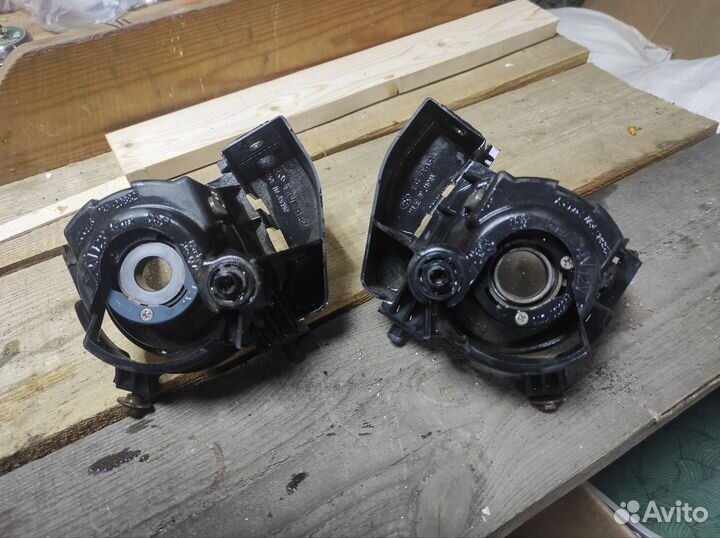 Противотуманные фары Subaru Forester SG5 рестайл