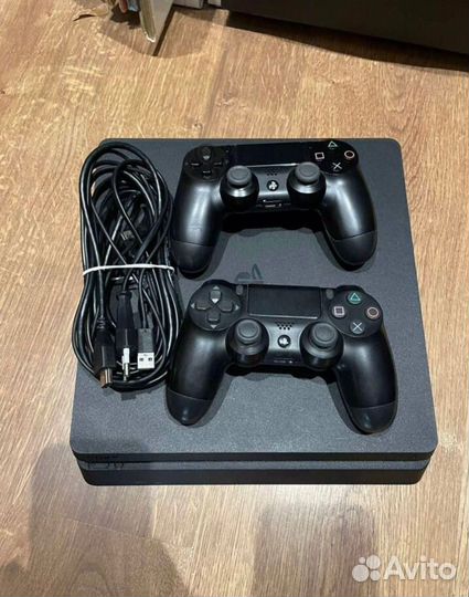 Sony PS4 slim 2 джойстика 400 игр