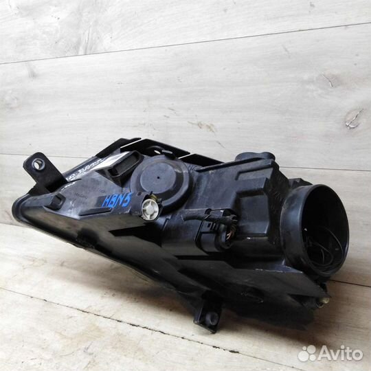 Фара правая Volkswagen Passat B6