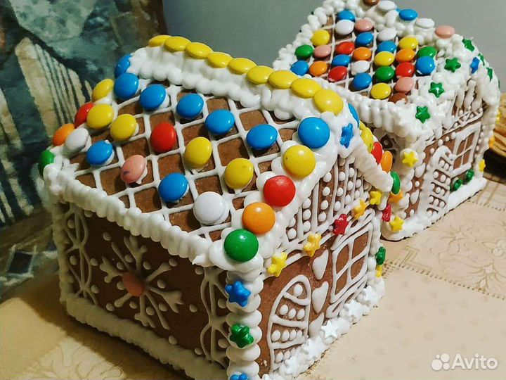 Пряничные домики и расписное печенье