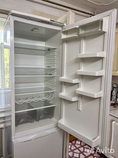 Холодильник бу атлант