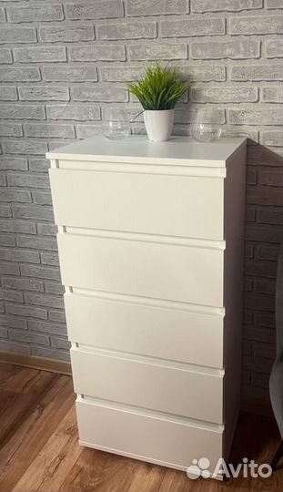 Комод белый (5 ящиков)