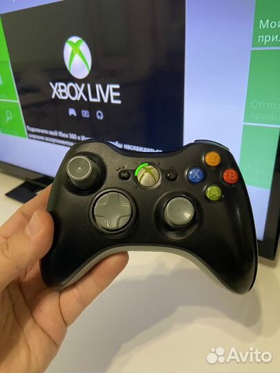 Xbox 360 с 2 джойстиками и 20 Играми