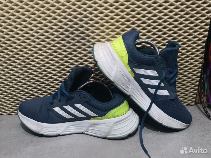 Кроссовки adidas оригинал 44