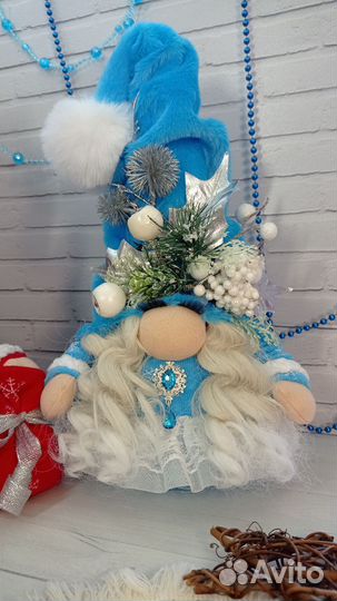 Новогодний гном. Дед мороз и Снегурочка