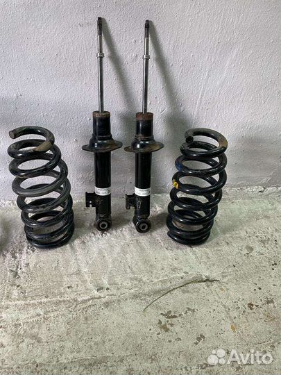 Пружины, амортизаторы,стойки митсубиси паджеро сп