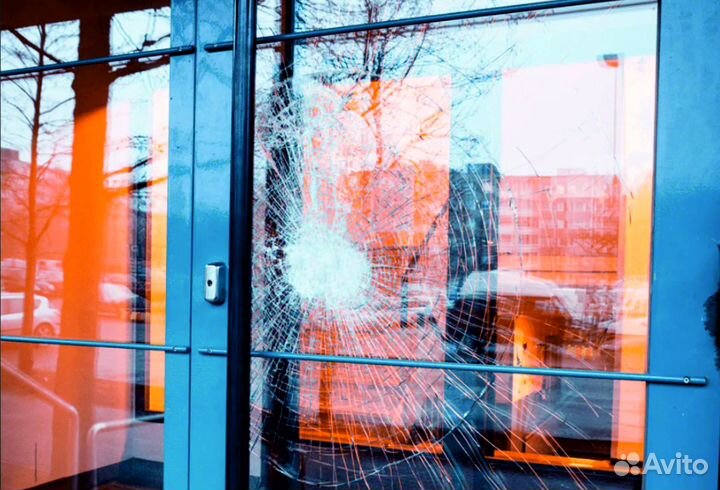 Бронирование стекол противоосколочной плëнкой