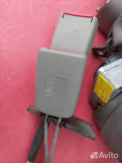 Ремень безопасности Volkswagen Passat B5