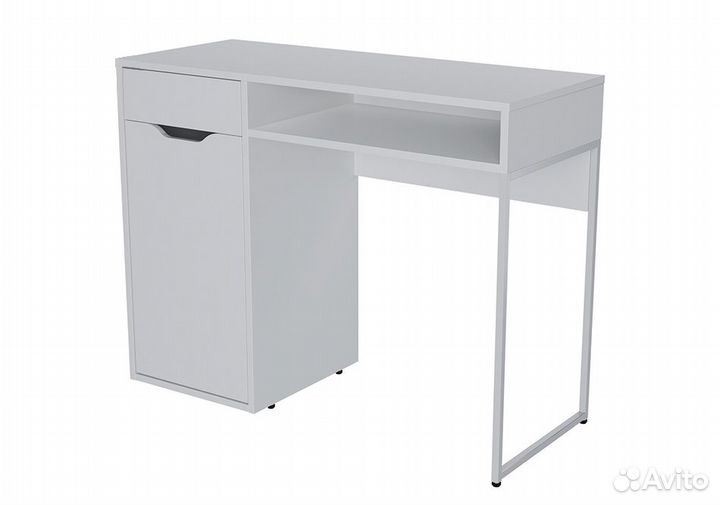 Стол письменный 