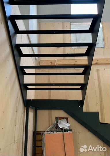 Обшивка ступеней Дубом