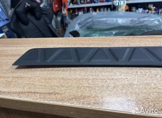 Накладка на задний бампер универсальная