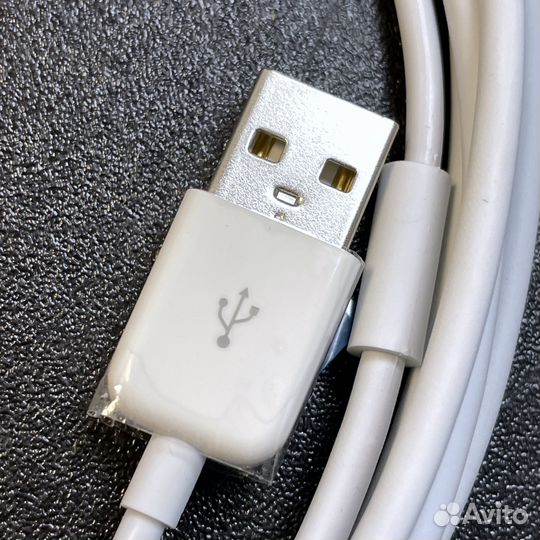 Шнур Apple 30-pin 2м Оригинальный Новый (Демо)