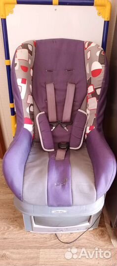 Детское кресло в машину б/у