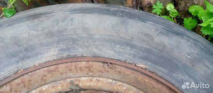 Колесо на фуру