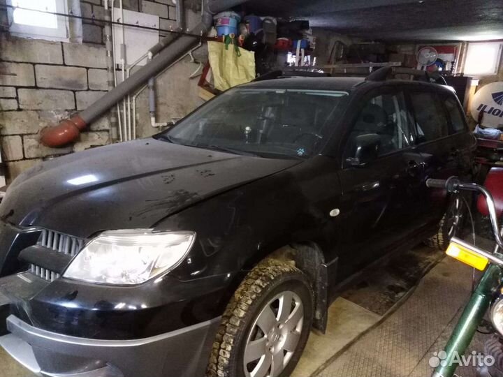 Mitsubishi Outlander 2.0 МТ, 2007, 71 856 км