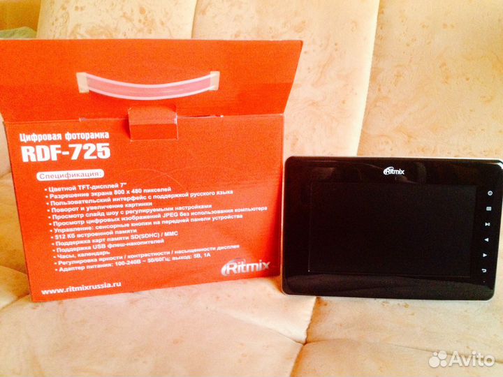 Новая цифровая фоторамка Ritmix RDF-725
