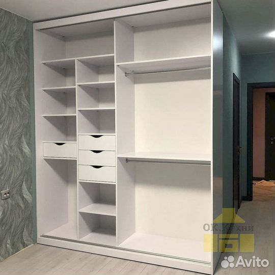 Распашной шкаф