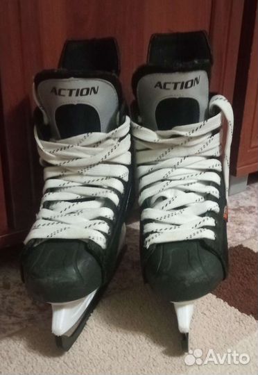 Коньки хоккейные 40 размер