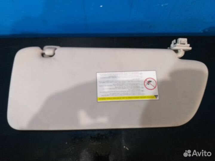 Козырек солнцезащитный левый Пежо 3008