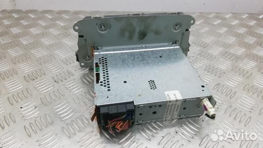 Магнитола seat leon 2 (93N10I401)