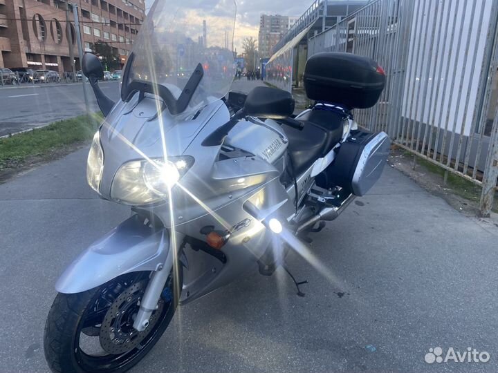 Yamaha FJR1300, 2000