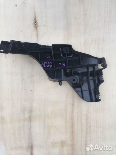 Кронштейн бампера заднего левый Lexus RX450h