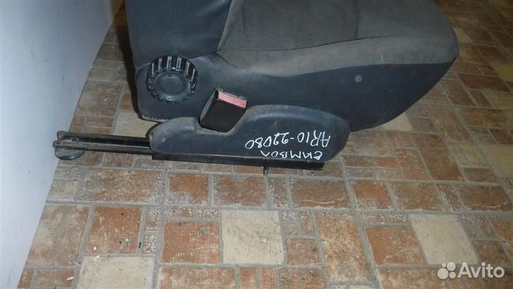 Сиденье переднее левое Renault Symbol I 1999-2008