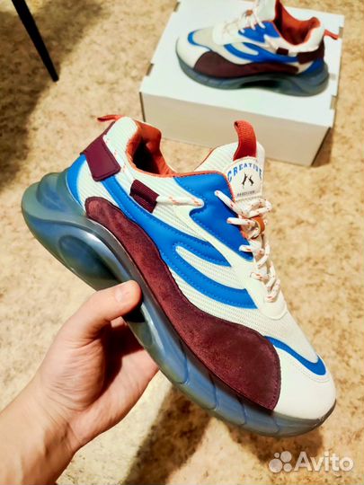 Кроссовки летние