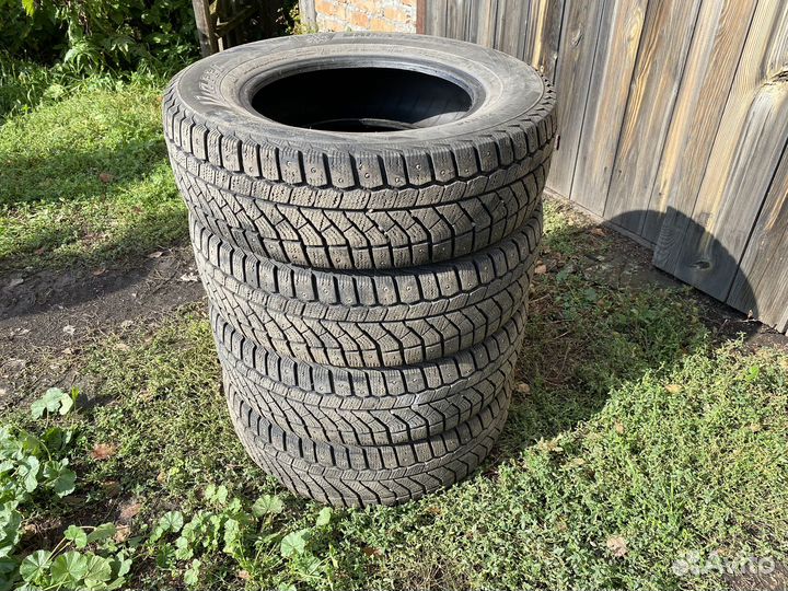 Viatti Brina Nordico V-522 185/70 R14 88T