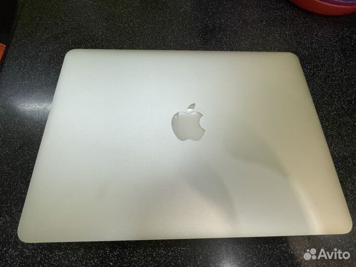 Apple macbook Air 13 early 2015 8 Гб core i5