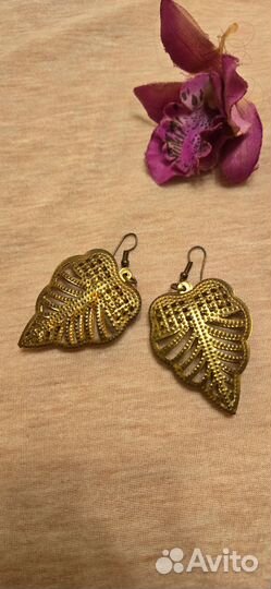 Крупные серьги бижутерия