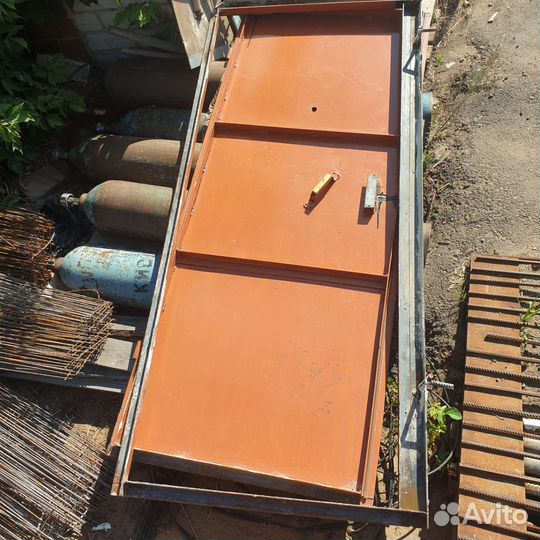 Двери металические Б\У