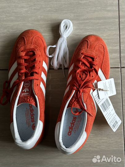 Кроссовки adidas