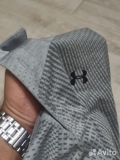 Under armour поло