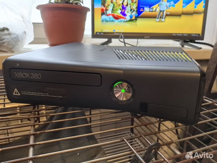 Xbox 360 slim 250gb + Kinect