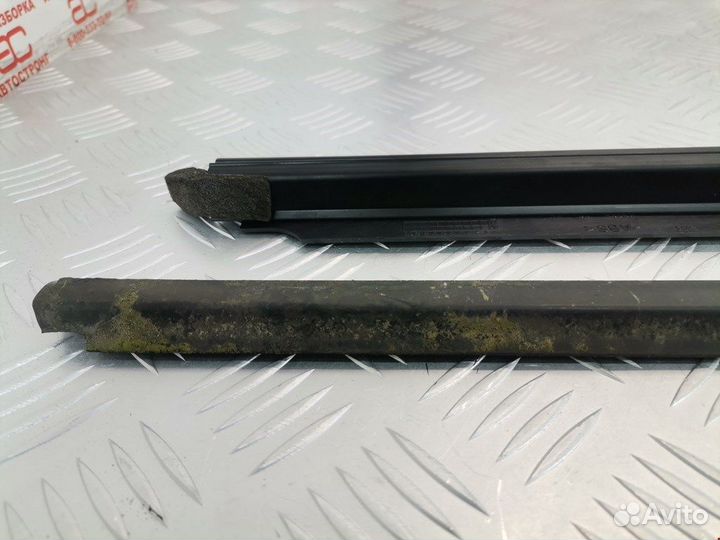 Накладка для Volkswagen Sharan 1