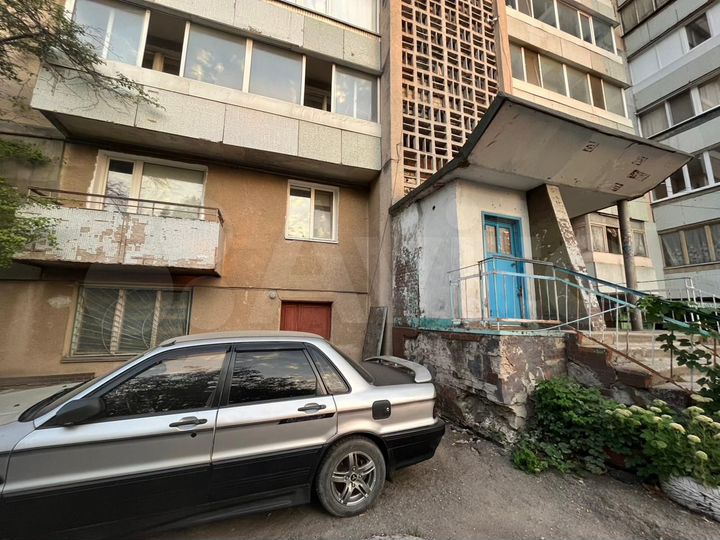 3-к. квартира, 73 м², 1/9 эт.