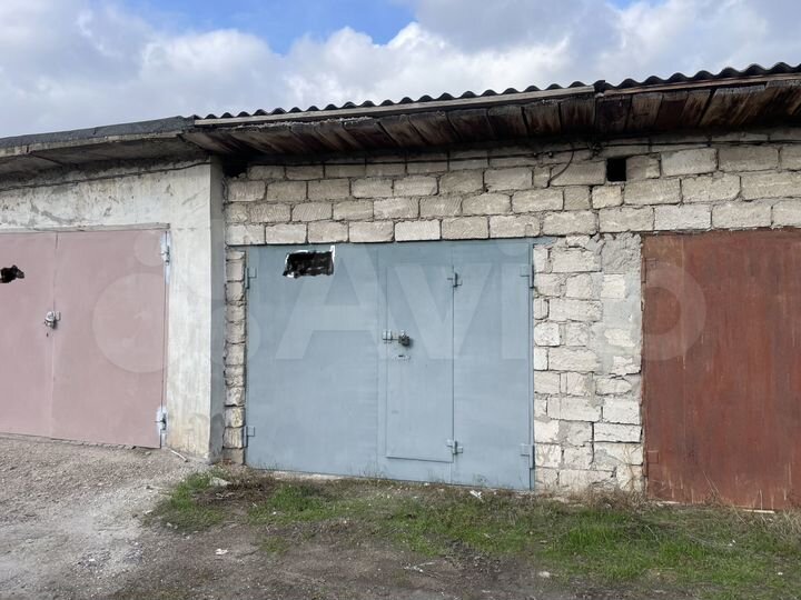 Гараж, > 30 м²