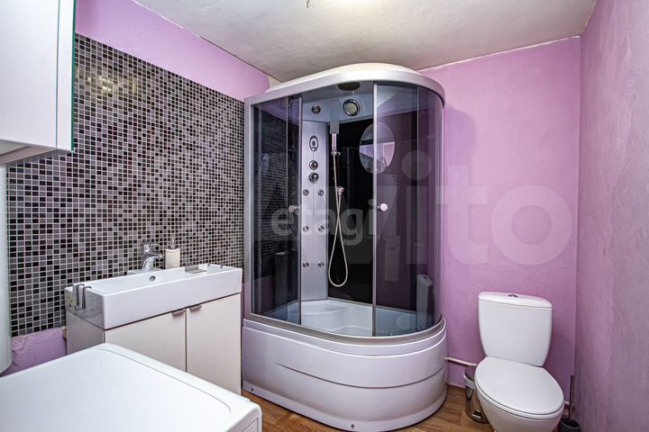 Дом 175 м² на участке 4,8 сот.