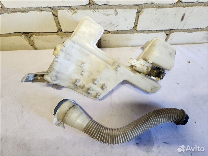 Бачок стеклоомывателя Peugeot 308 EP6 2011