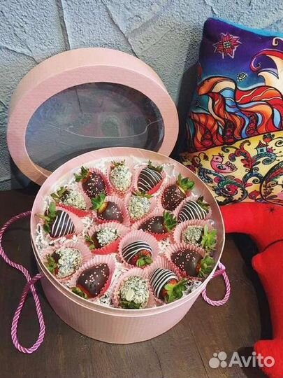 Клубничная коробочка «Магия»