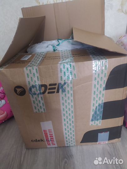 Коробка с одеждой